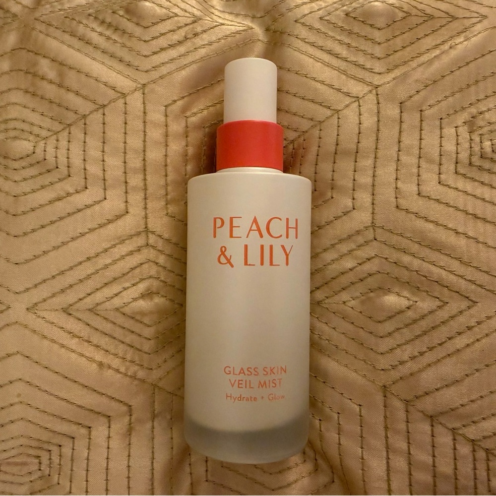 Peach & Lily Glass Skin Veil Mist